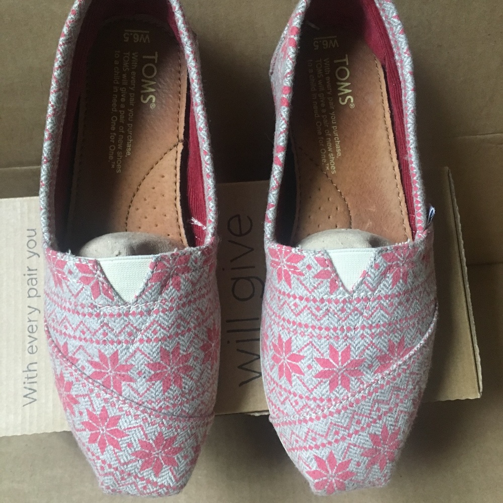 Toms Red Oatmeal Snowflake Women's Classics
